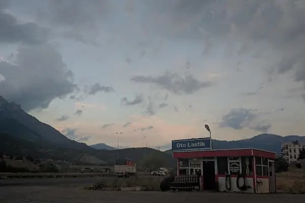 Ali Usta Oto Lastik Tamircisi - Pozanti Lastikçi - Oto Lastik Dükkanı - Adana Pozantı