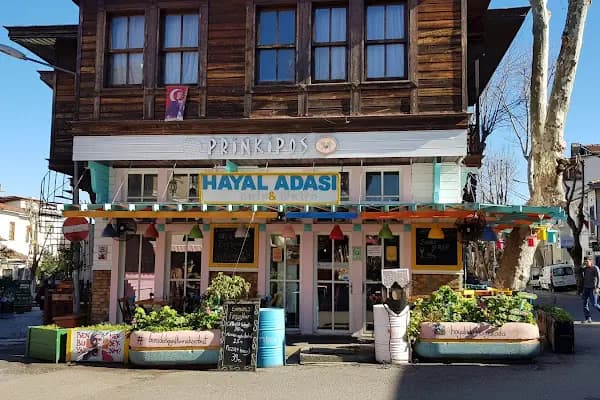 Kahve Dünyası - Büyükada - Kafe - İstanbul Adalar