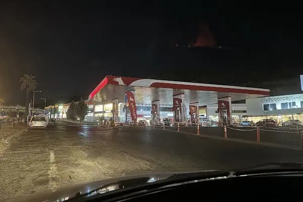 Petrol Ofisi - Benzin İstasyonu - İzmir Bayraklı