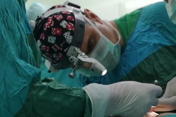 Prof. Dr. Ö. Taşkın Yücel kbb uzmanı estetik ve fonksiyonel burun ameliyatları ve Yüz estetiği i - Doktor - Ankara Çankaya