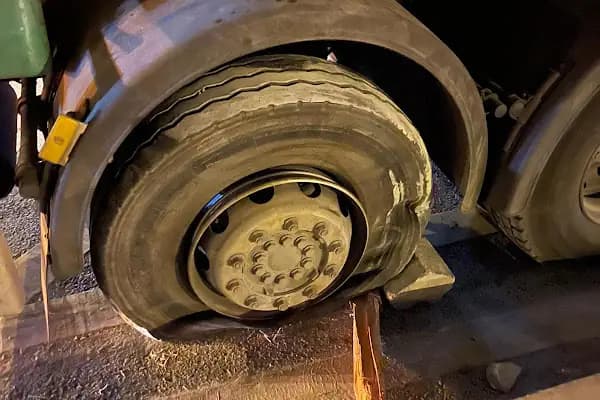 LASTİKCİ - YOL YARDIM - Oto Lastik Dükkanı - İstanbul Beyoğlu