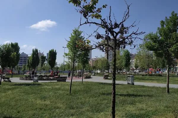 Dr. Sadık Ahmet Parkı - Park - İstanbul Bağcılar
