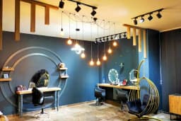 KARAHANLI BEAUTY CENTER ( BAYAN KUAFÖRÜ/GÜZELLİK SALONU)