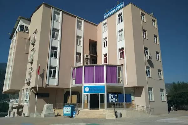 FİNİKE ŞEHİT ÖMER HALİSDEMİR İMAM HATİP ORTAOKULU - Okul - Antalya Aksu