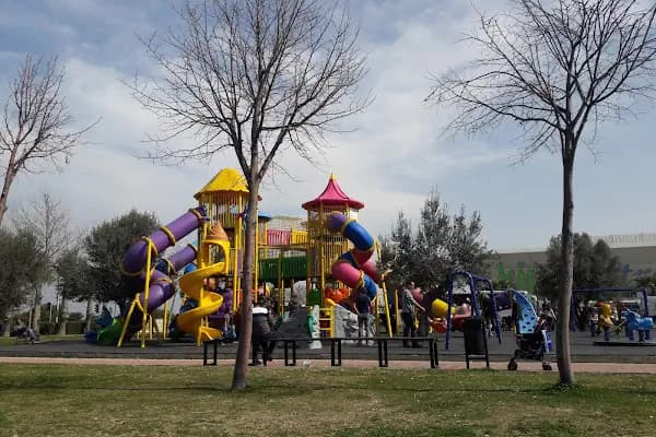 Cumhuriyet Parkı - Park - İzmir Balçova