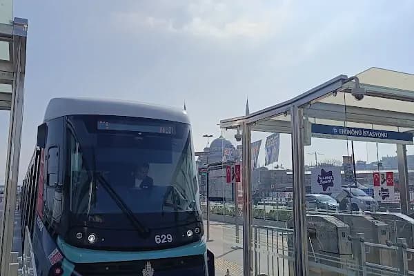 Eminönü T5 Tramvay Durağı - Ulaşım Hizmeti - İstanbul Bağcılar