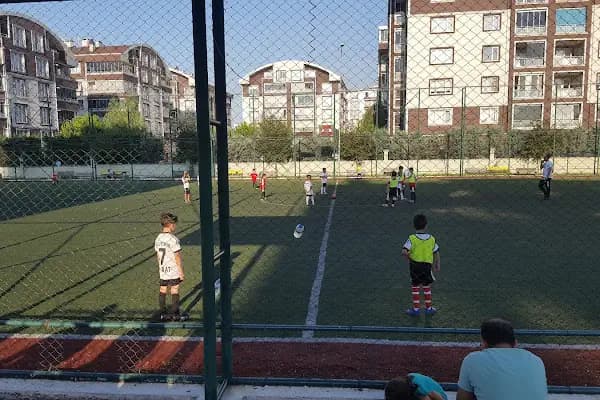 Milet mah. Mesut Göçmen spor tesisi - Futbol Kulübü - Bursa Yıldırım