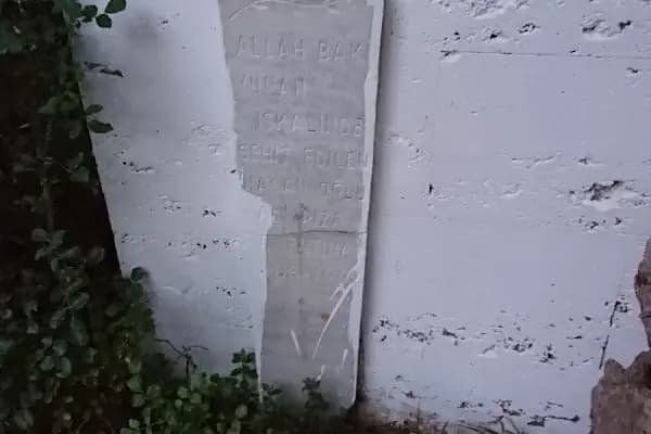 Hasan Oğlu Ali Rıza Türbesi - Dini Kuruluş - İzmir Karabağlar