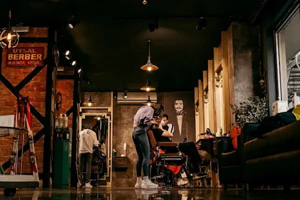 Işık Uysal Men Hair Studio - Berber Dükkanı - Kocaeli İzmit