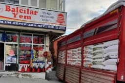 ÖZGÜVEN TİCARET YEM UN KEPEK ZAHİRE TOPTAN YEM SATIŞI YEMCİ VEYSEL