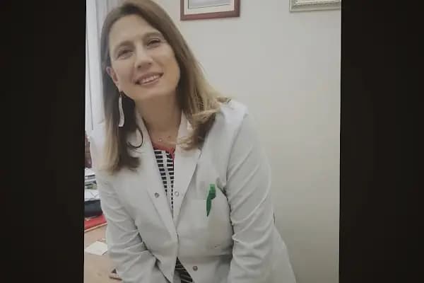 Doç. Dr. Tennure Yazanel Diş Kliniği - Diş Kliniği - İzmir Karabağlar