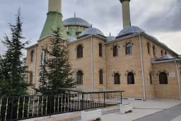 Kasrı Şirin Cami