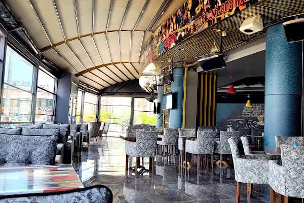 Big Yellow Taxi Cafe - Kafe - Konya Selçuklu