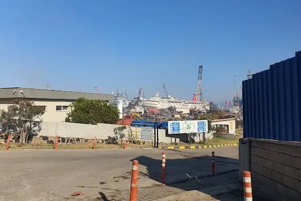 Simsekler Ship Recycling (Gemi Sokum Tersanesi) - Tersane - İzmir Balçova