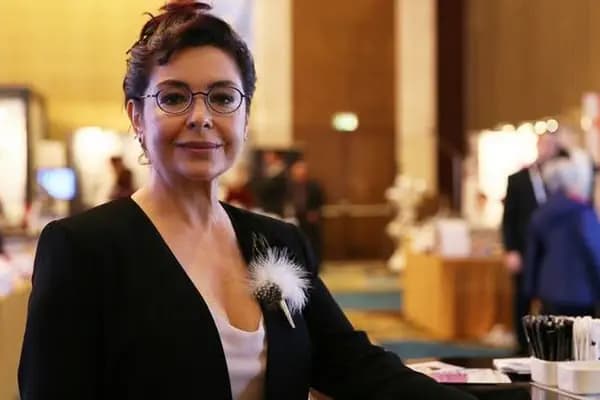 Dermatolog Prof.Dr.Rana Anadolu-Dermatolog Ankara-Dermatoloji-Dermatoloji Kliniği-Dermatoloji Uzmanı-Cilt Hekimi-Tavsiye - Dermatolog - Ankara Çankaya