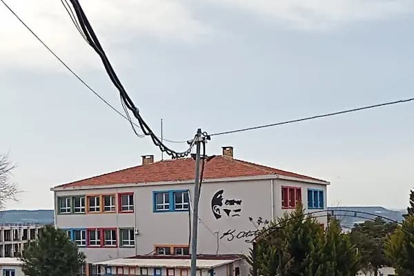 Ömer Seyfettin Mesleki ve Teknik Anadolu Lisesi - Okul - İzmir Aliağa