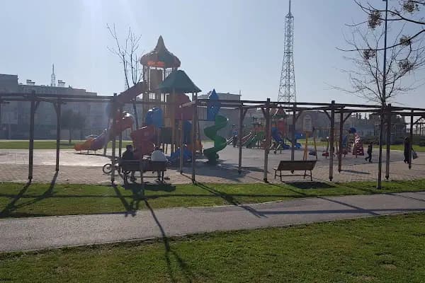 Dr. Ekrem Akurgal Yaşam Parkı - Park - İzmir Bayraklı