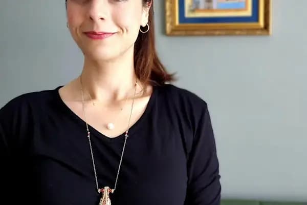 Klinik Psikolog Ayla Kahil Öztimurcular - Psikolog - Ankara Çankaya