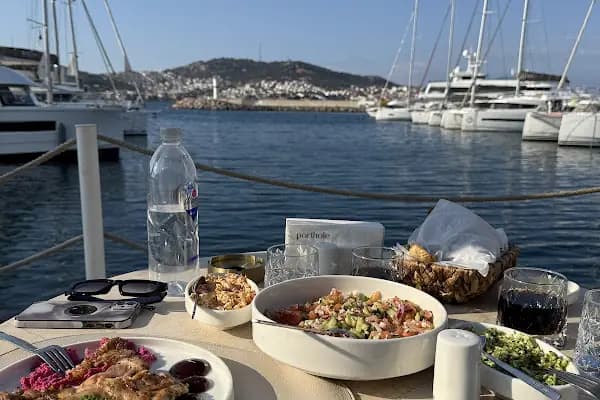 Porthole - Restoran - İzmir Foça