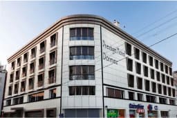 Astopia Hotel &amp; Cafe