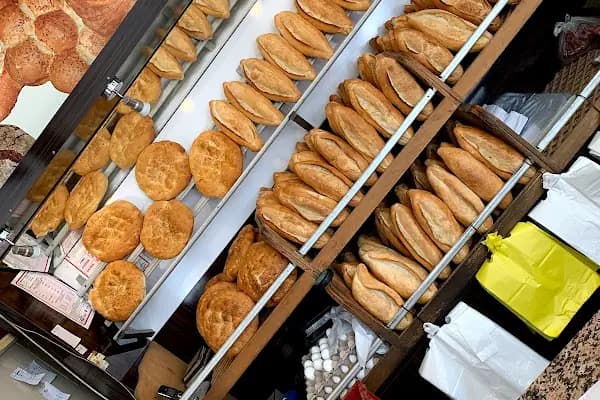 Başak Ekmek Fırını ve Unlu Mamülleri - Fırın - İzmir Karşıyaka
