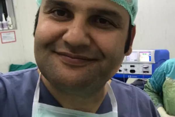 Doç. Dr. Yahya Çelik - Cerrah - İstanbul Kadıköy