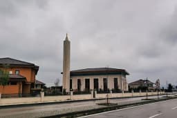İpekyolu Cami