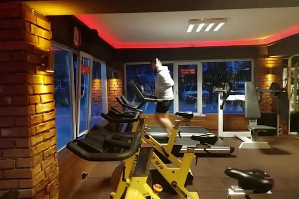 Sporfit Spor Merkezi - Spor salonu - Bursa Nilüfer