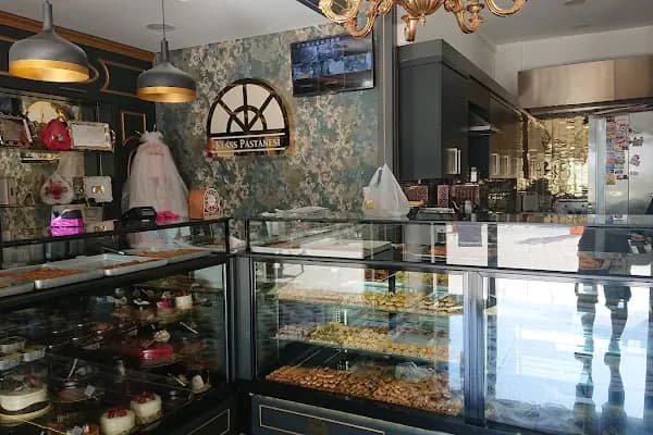 Künefe Dünyası Menderes Usta'nın Yeri - Dondurma dükkanı - Antalya Alanya