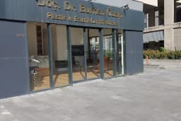 Doç. Dr. Burhan Özalp - Plastik ve Estetik Cerrahi Uzmanı