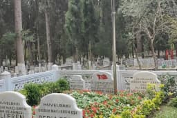 Sıddık Naci Eren Hazretleri Türbesi