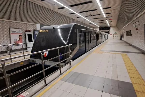 Taksim - Füniküler İstasyonu - İstanbul Esenyurt
