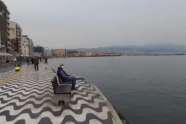 VFS Fransa Vizesi Başvuru Merkezi - Yabancı Ülke Konsolosluğu - İzmir Konak