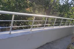 Uzman Yapı- Alüminyum korkuluk-Çelik kapı-PVC pencere-pileli sineklik cambalkon