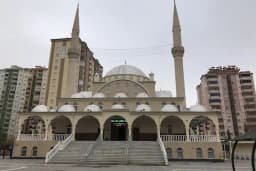 emine konukoğlu cami