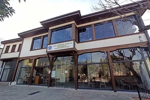 Muradiye Gençlik Merkezi - Hüsnü Züber Müze Evi - Gençlik Merkezi - Bursa Gemlik