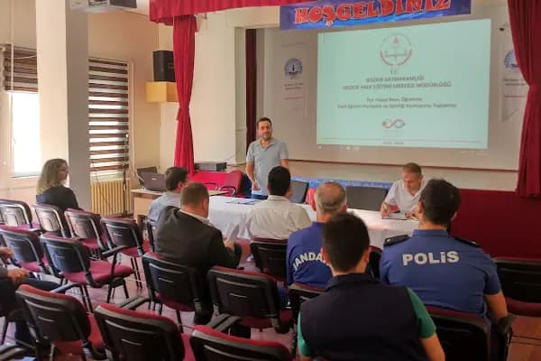 Bozkır Halk Eğitim Merkezi - Eğitim - Konya Akşehir