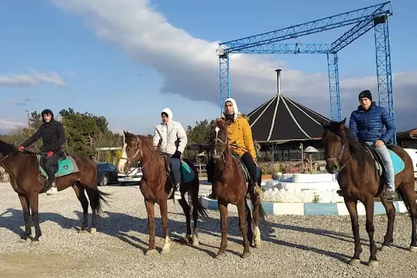 Bornova Karaçam Binicilik - Binicilik Kulübü - İzmir Bornova