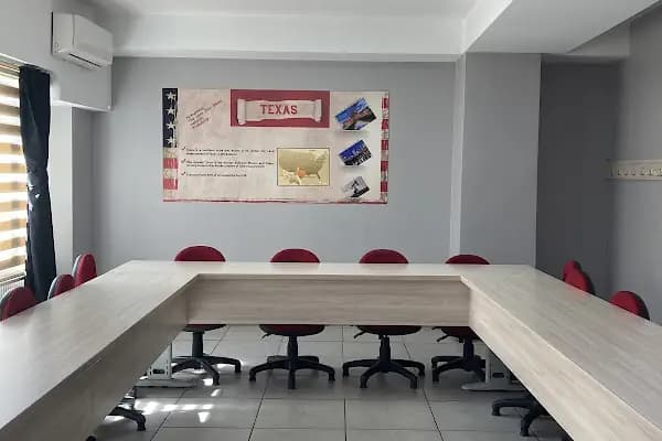 Amerikan Kültür Esenyurt - Dil Okulu - İstanbul Güngören