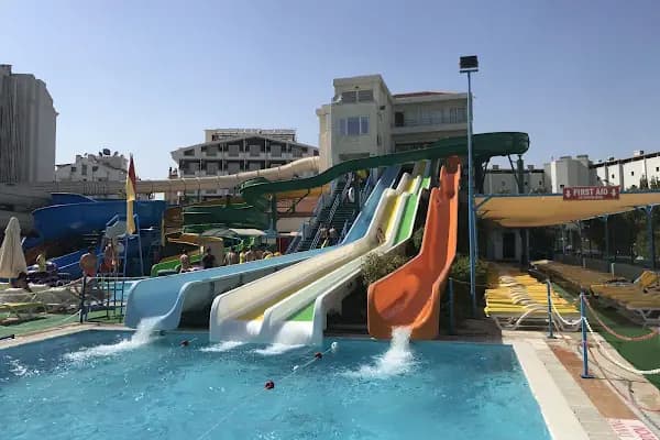 Havuzlu Bahçe Restaurant &amp; Aquapark - Su parkı - Muğla Bodrum