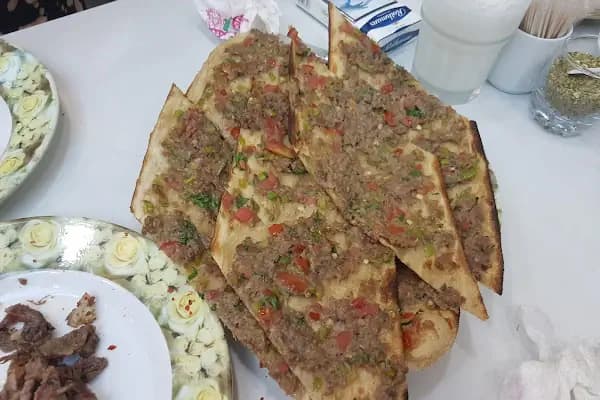 AKŞEHİR MEZE &amp; YEMEK - Restoran - Konya Beyşehir