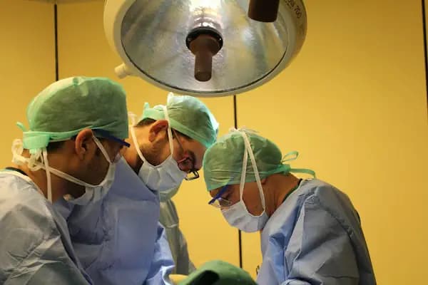 Doç. Dr. Ata CAN | Ortopedist, Uzman Doktor | Kalça ve Diz Protezi Ameliyatı Cerrahisi - Doktor - İstanbul Beşiktaş