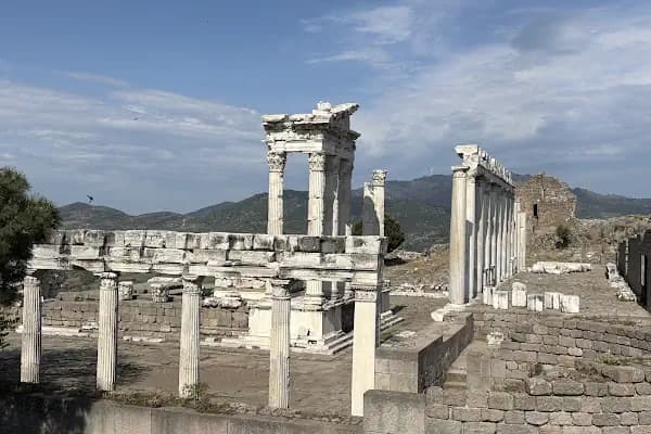 Dionysos Tapınağı - Tarihi Yer - İzmir Bergama
