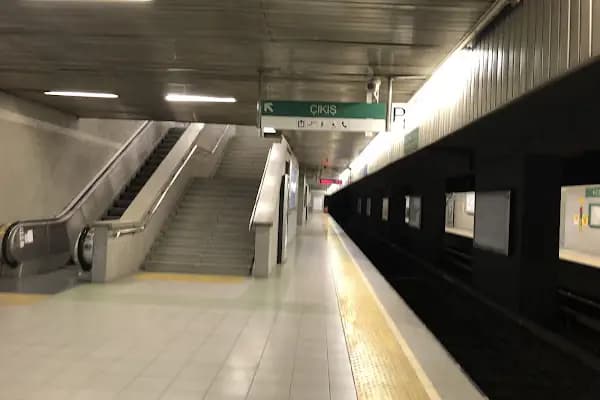 Kolej - Metro İstasyonu - Ankara Çankaya