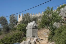 Üçağız Mezarlığı