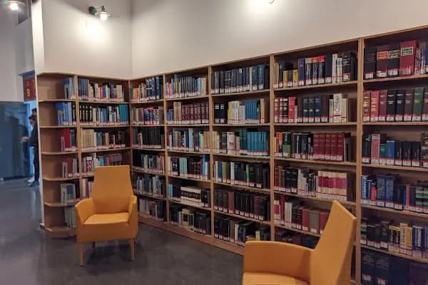 Bursa Uludağ Üniversitesi Prof. Dr. Fuat Sezgin Merkez Kütüphanesi - Kütüphane - Bursa Nilüfer