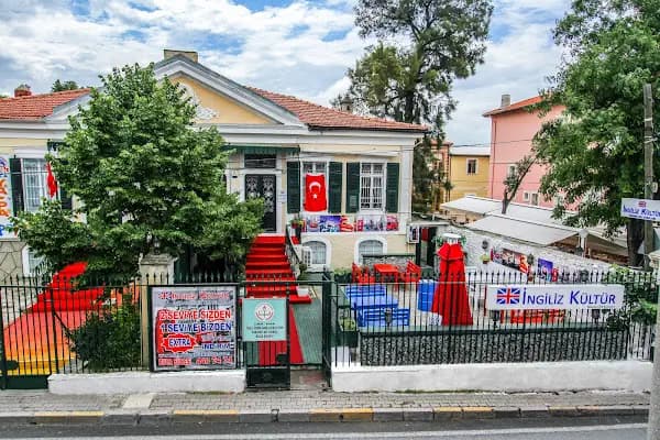 ÖZEL İZMİR İNGİLİZ KÜLTÜR YABANCI DİL KURSU BUCA ŞUBESİ - Dil Okulu - İzmir Buca