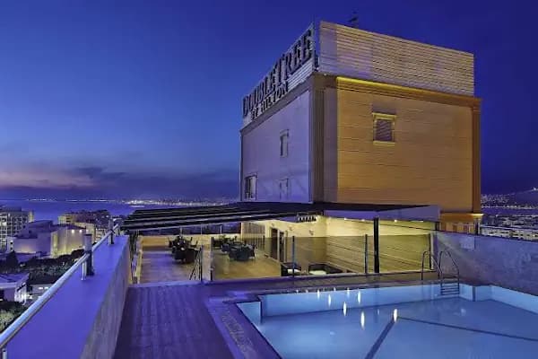 DoubleTree by Hilton İzmir - Alsancak - Otel - İzmir Bergama