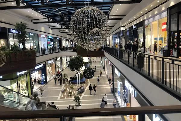 Hilltown Alışveriş Merkezi ( AVM) - Alışveriş merkezi - İzmir 