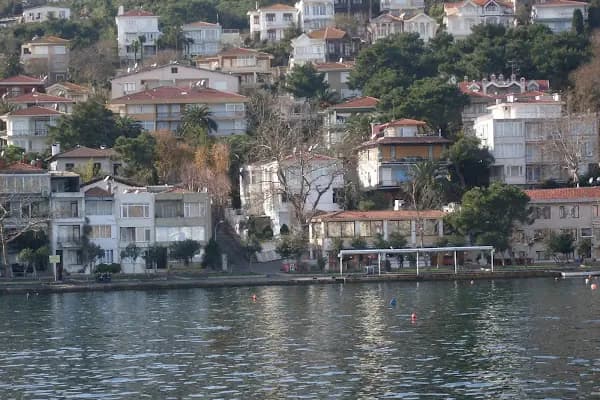 Burgazada Mahallesi Muhtarlığı - İlgi Çekici Yer - İstanbul Adalar